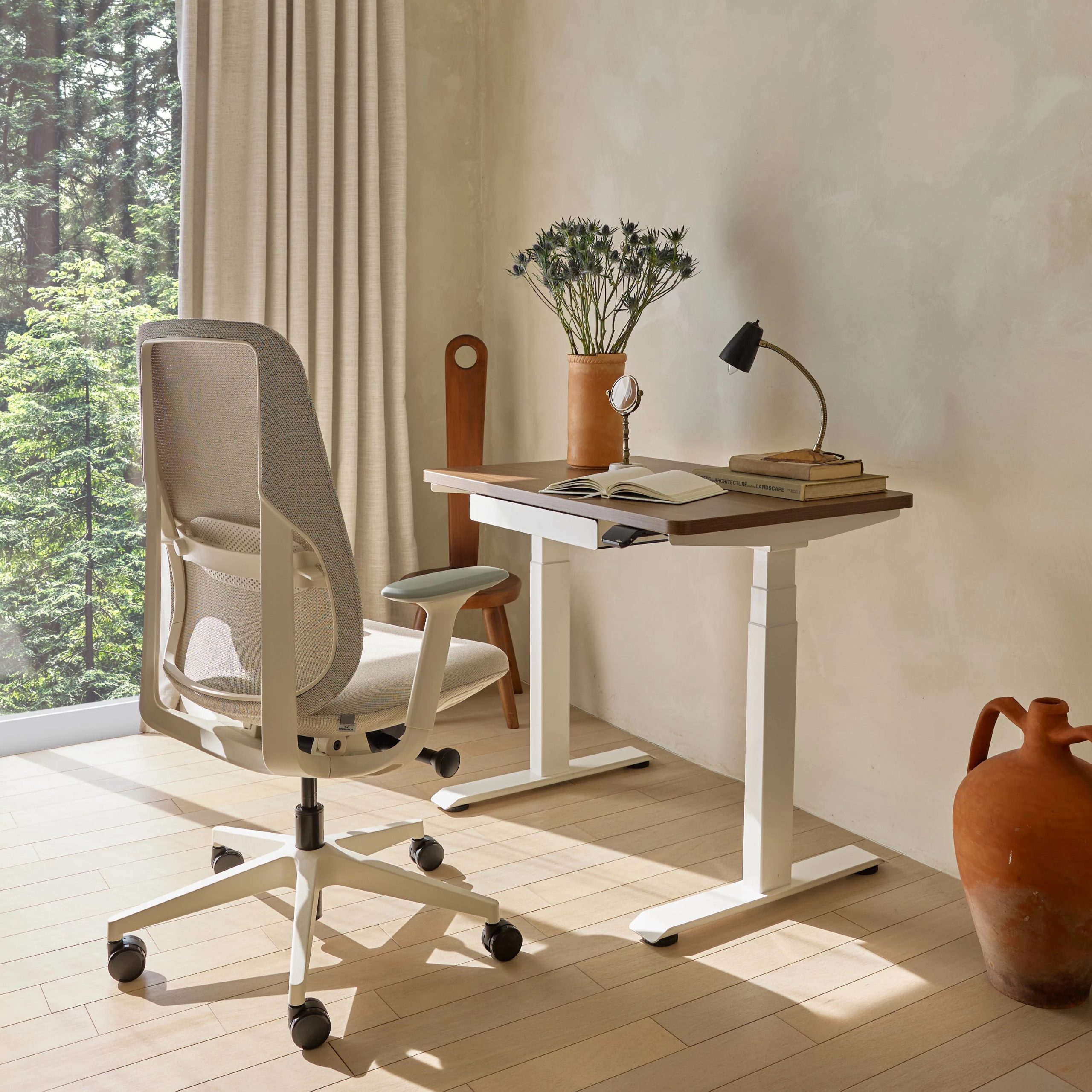 ergonomic office chairs with wheels